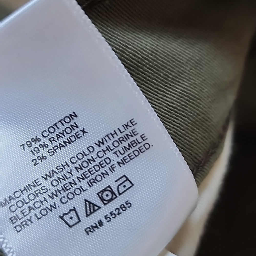 Express Green Straight-Leg Pants - Picture 3 of 4